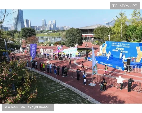 马拉松赛道增设互动补给站提升粉丝体验