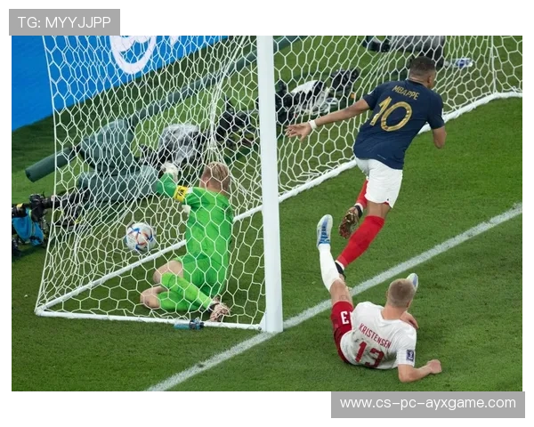 姆巴佩伯纳乌单骑闯关，禁区内面对三人合围挑射得手